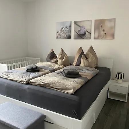 Am Wald * Krauschwitz